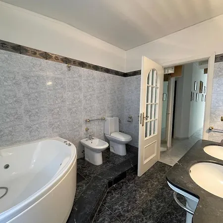 Runa Apartment *